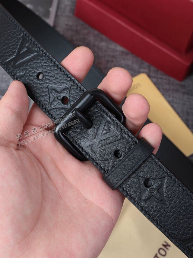 LV皮帶 經典LV腰帶系列 路易威登壓紋牛皮男士腰帶  xfp2114